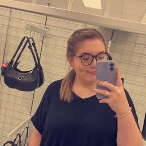 Meet your Posher, Bailey